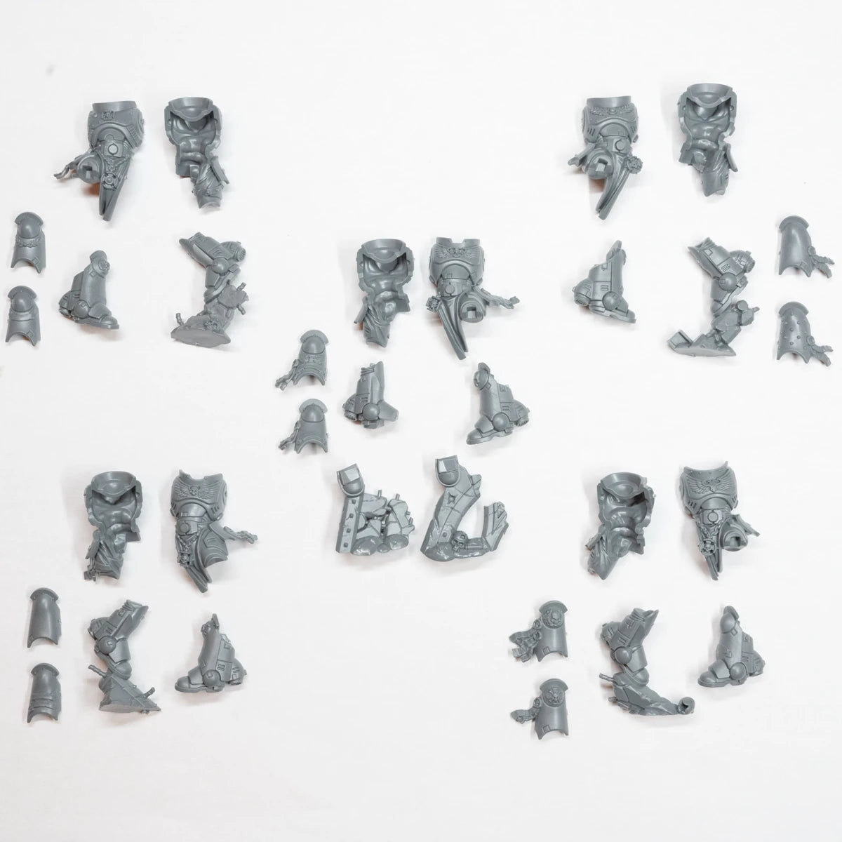 Warhammer 40K Space Marines Vanguard Veteran Squad Legs and Bodies & Legs x 5 Bits