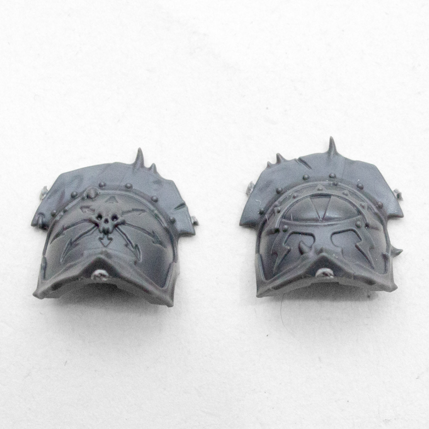 Chaos Space Marines Abaddon The Despoiler Shoulder Pads - Space Marines - Kitbash Bit