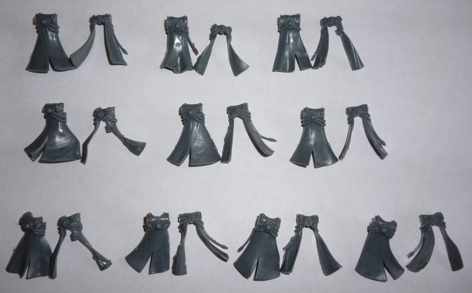 Adeptus Mechanicus Skitarii Torso x 10 - Warhammer - Authentic Sprue