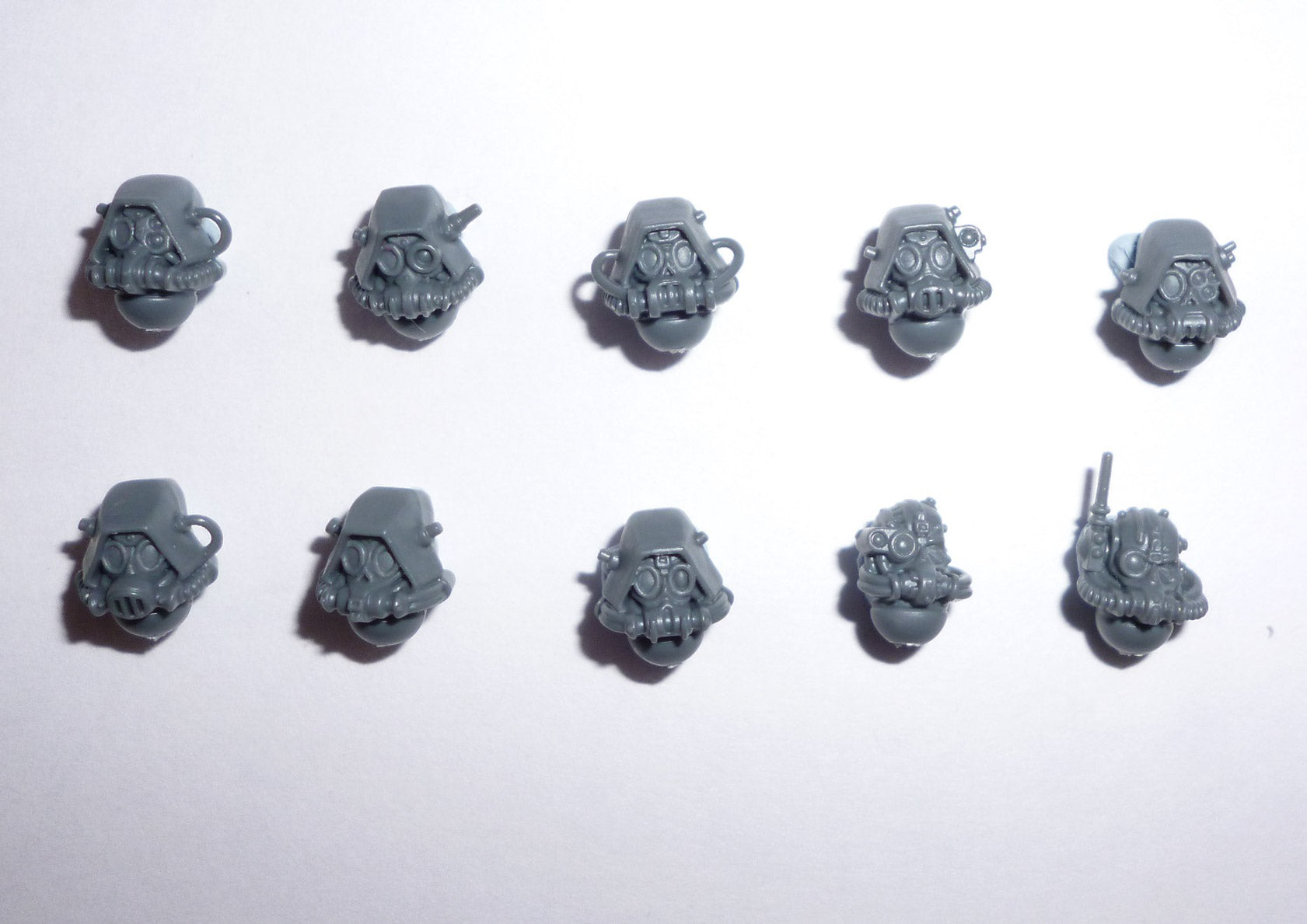 Adeptus Mechanicus Skitarii Heads A x 10 - Warhammer - Spare Part