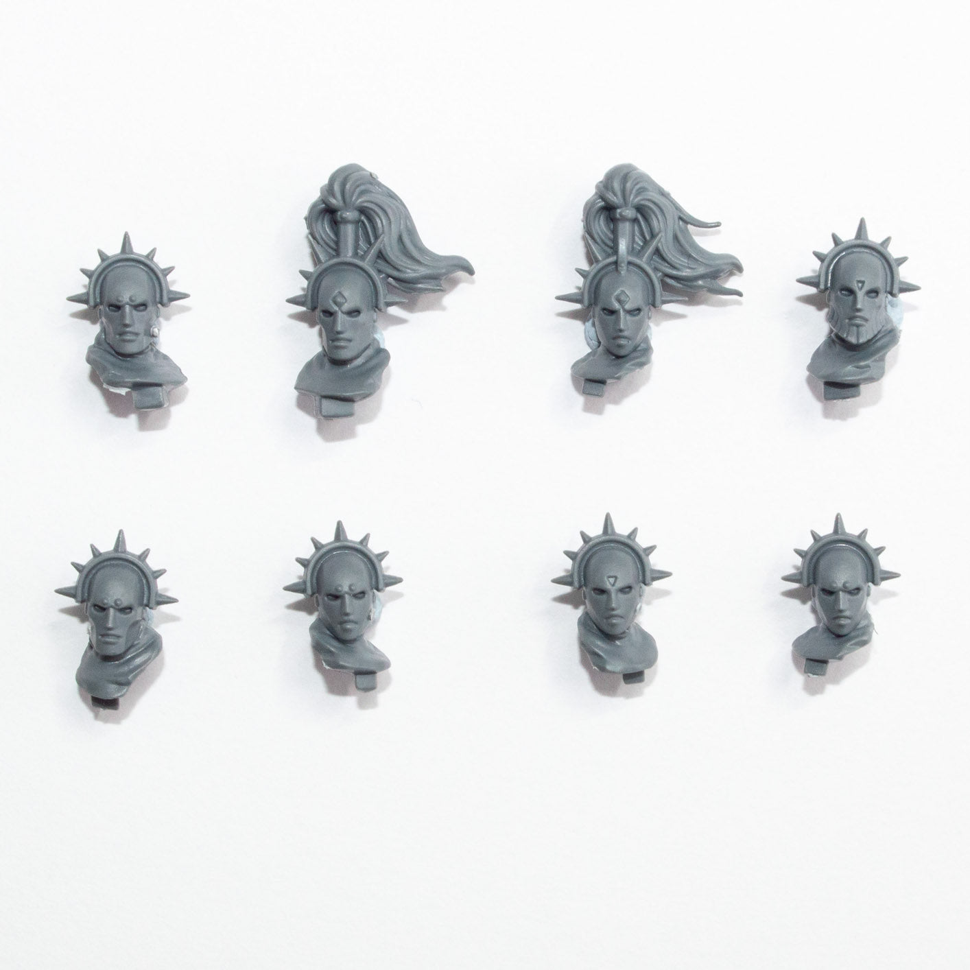 Stormcast Eternals Vanquishers Helmets x 8 - Age of Sigmar - Authentic Sprue