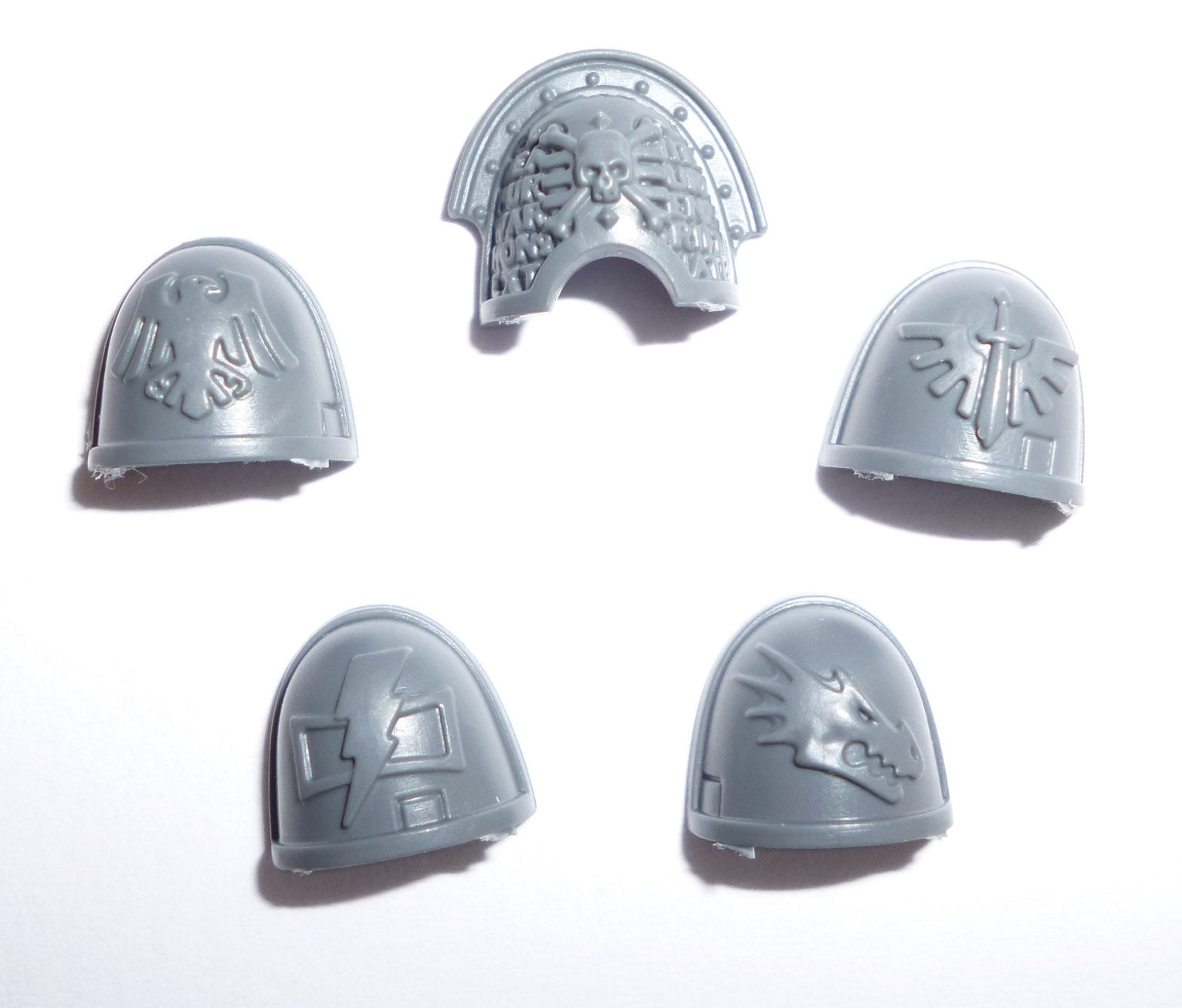 Deathwatch Veterans Shoulder Pads x 5 B - Warhammer - Kitbash Bit