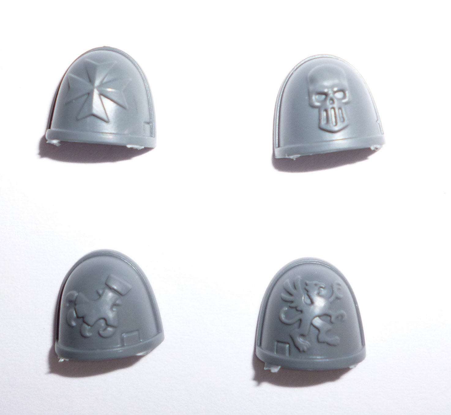 Deathwatch Veterans Shoulder Pads x 4 - Warhammer - Authentic Sprue