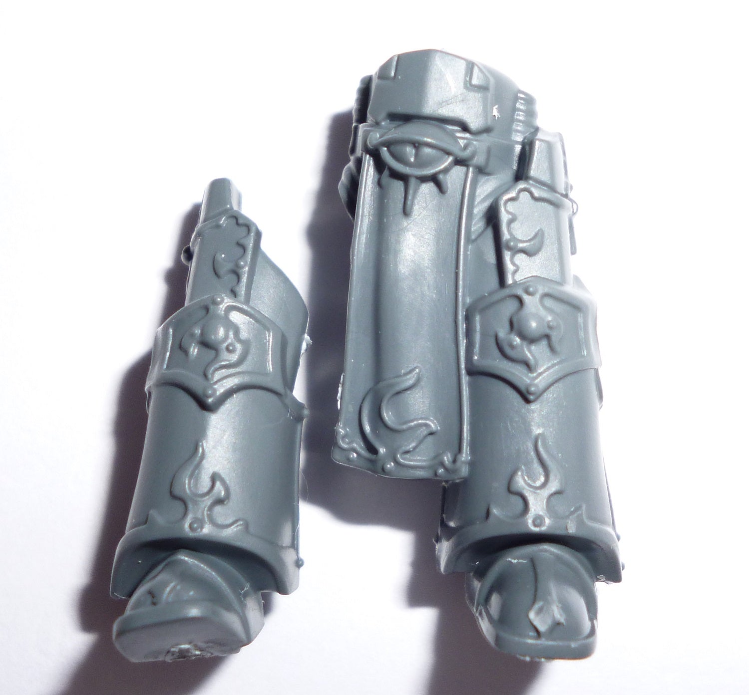 Thousand Sons Scarab Terminators Legs E - Warhammer - Authentic Sprue