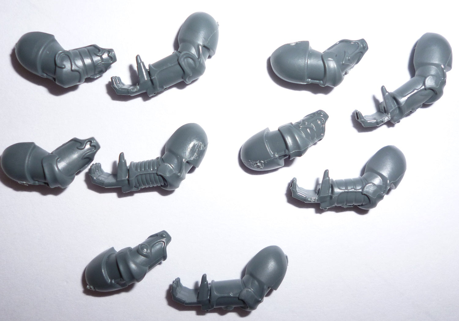 Thousand Sons Rubric Marines Arms x 10 A - Warhammer - Authentic Sprue