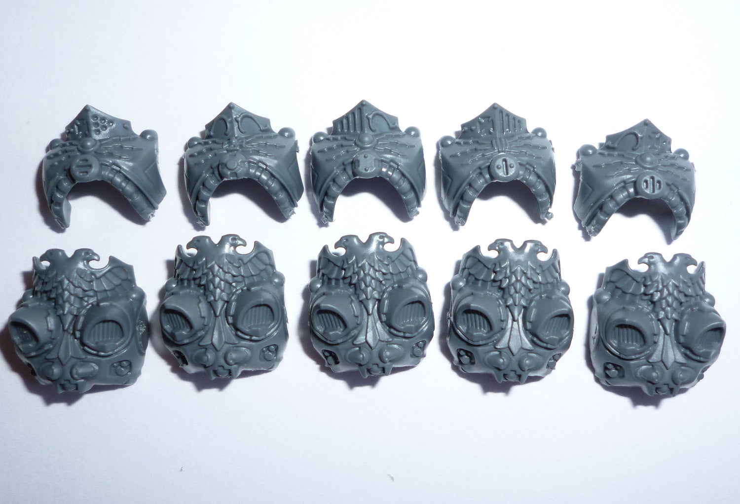 Adeptus Custodes Custodian Guard Torso x 5 - Warhammer - Kitbash Bit