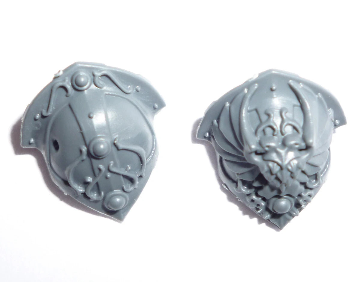 Warhammer 40K Adeptus Custodes Custodian Guard Shoulder Pads x 2 B Bits Bitz