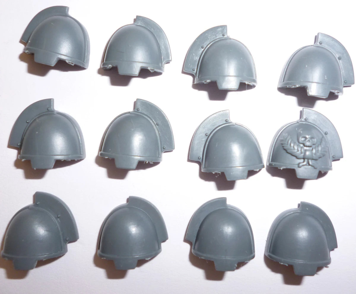 Warhammer 40K Space Marines Primaris Aggressors Shoulder Pads x 12 Bits Bitz