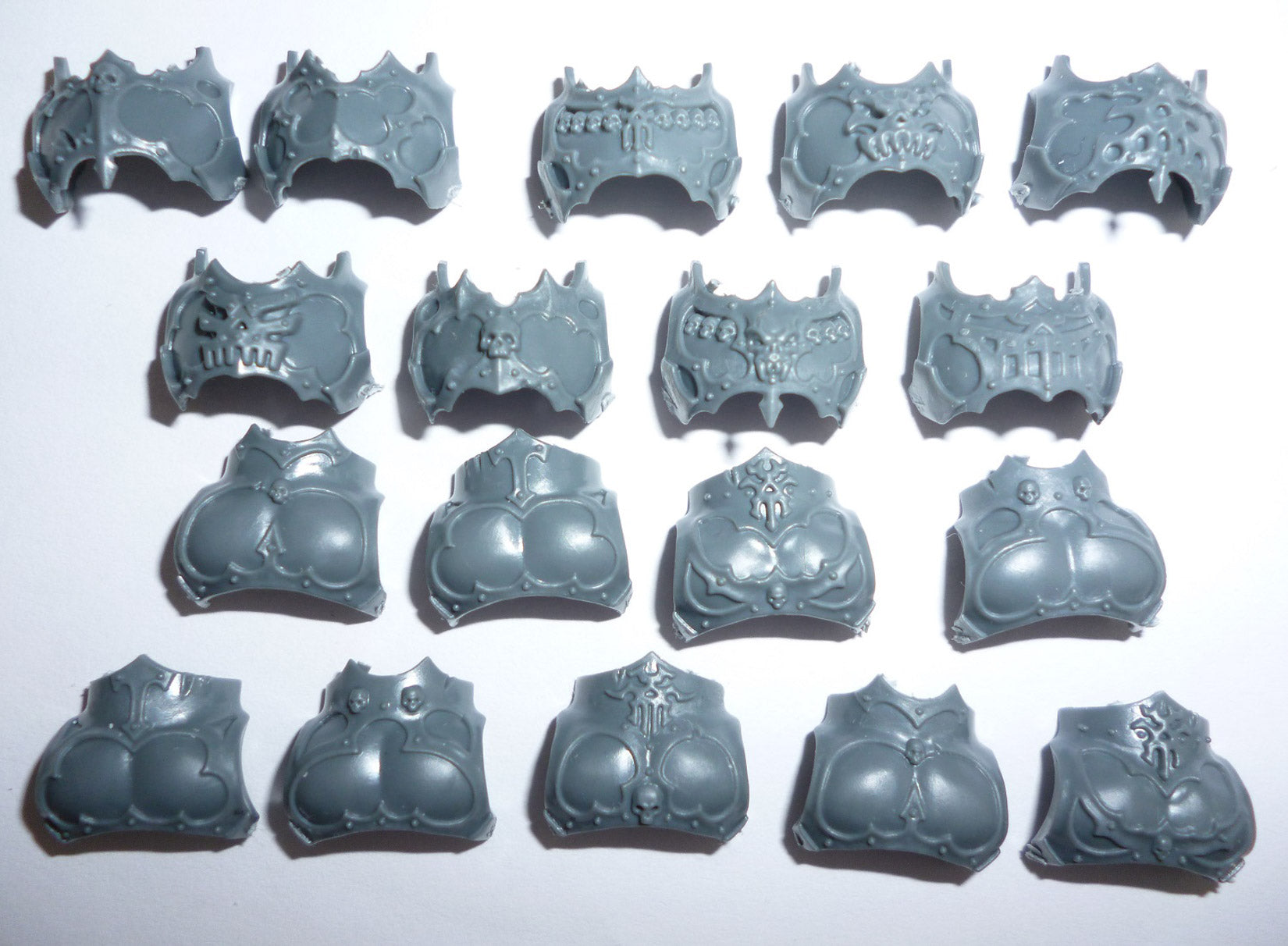 Blades of Khorne Blood Warriors Torso x 9 - Age of Sigmar - Authentic Sprue
