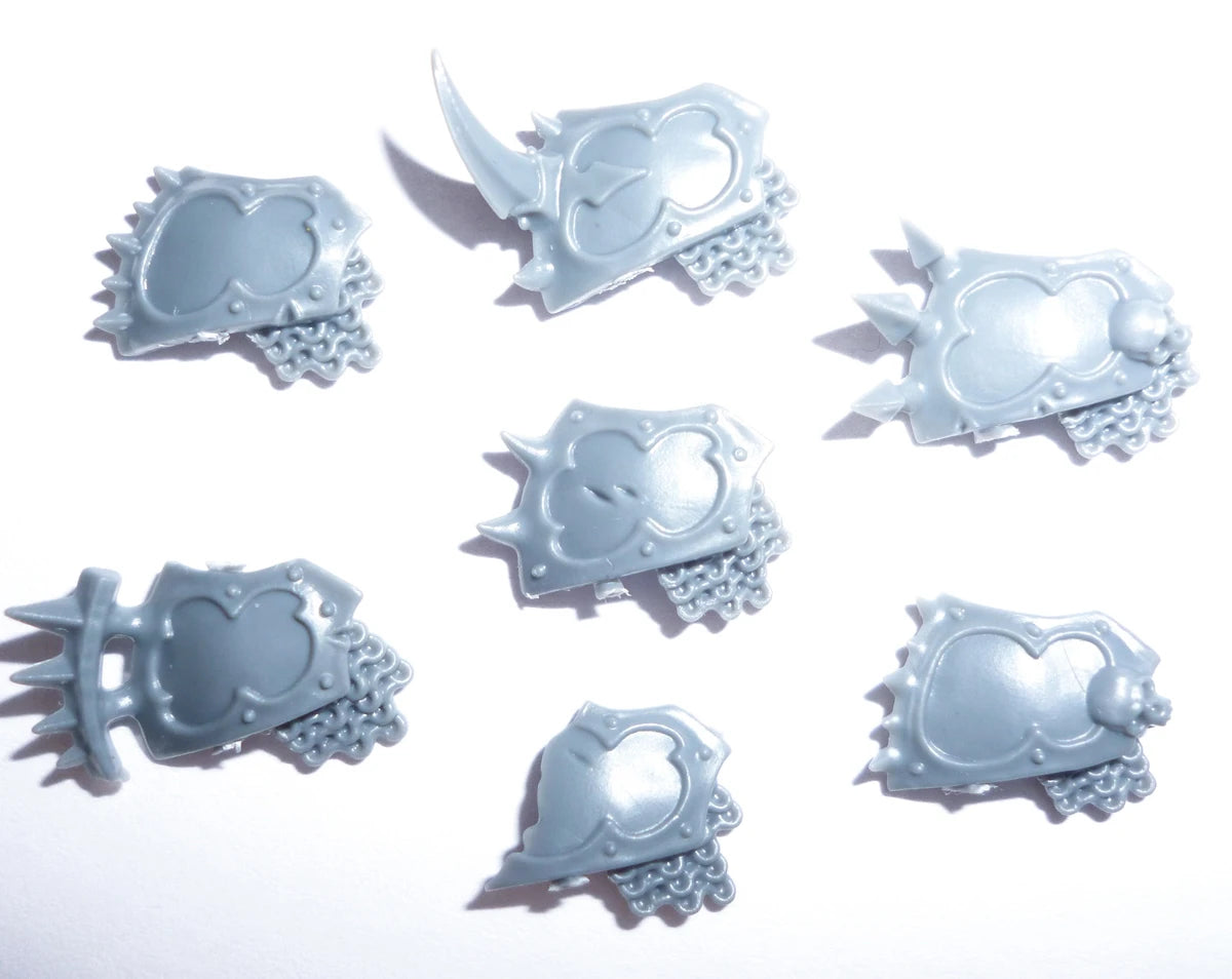Warhammer Blades of Khorne Blood Warriors Shoulder Pads x 7 A Bits Bitz