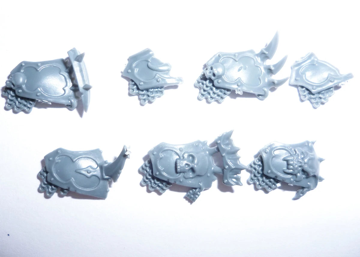 Warhammer Blades of Khorne Blood Warriors Shoulder Pads x 7 B Bits Bitz