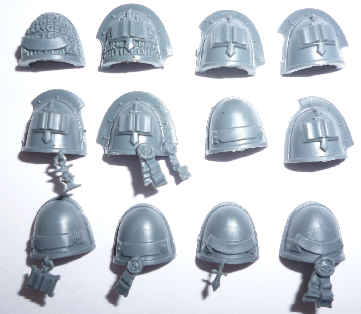 Grey Knights Strike Squad Shoulder Pads x 12 - Warhammer - Spare Part