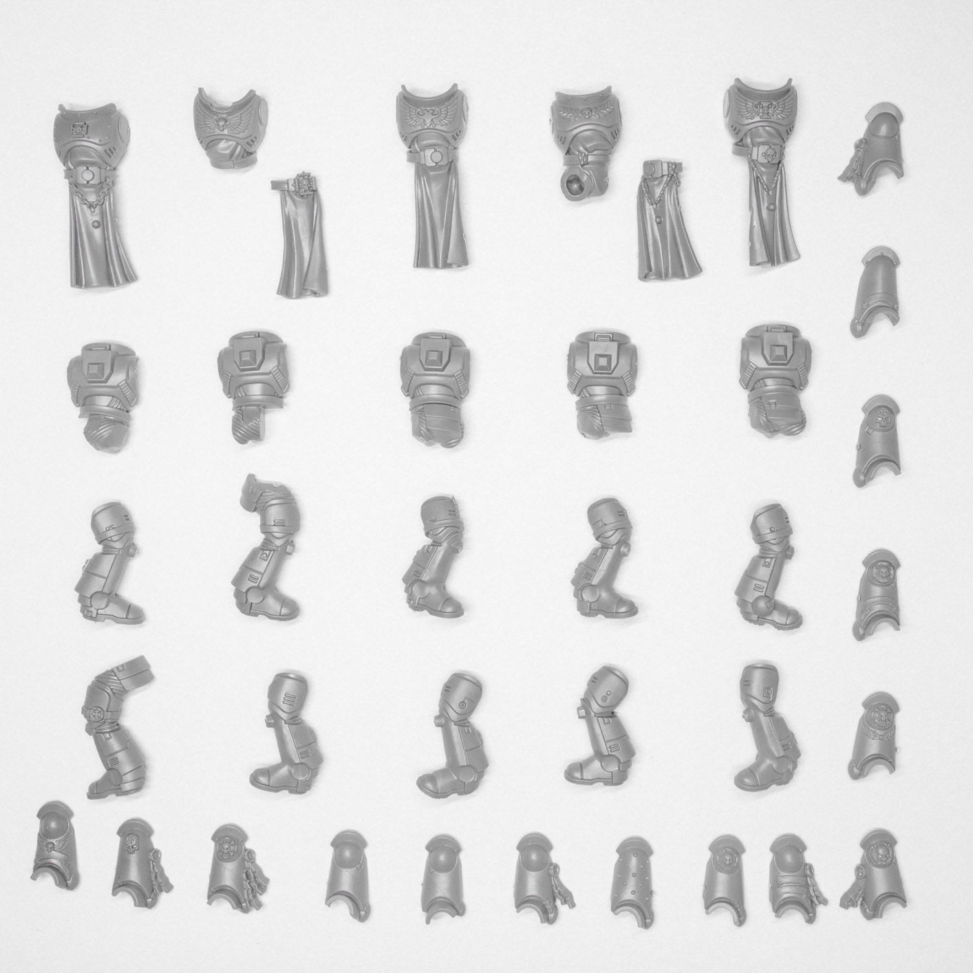 Space Marines Sternguard Veteran Squad Legs and Torsos x 5 - Space Marines - Authentic Sprue