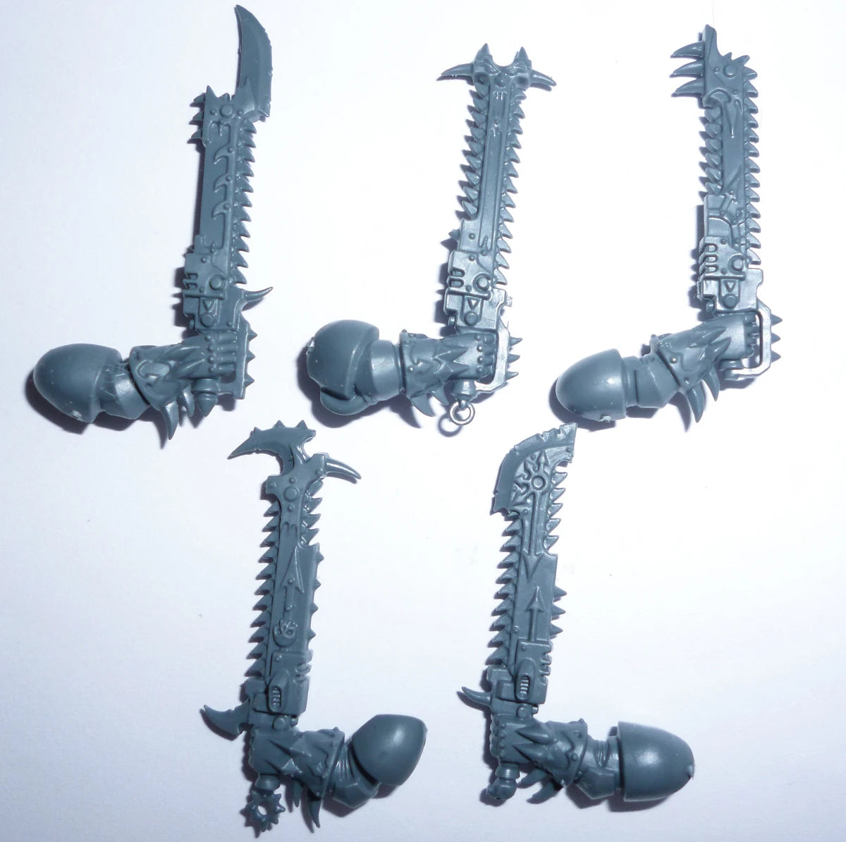 Warhammer 40K Chaos Space Marines Raptors Chainsword x 5 Bits Bitz