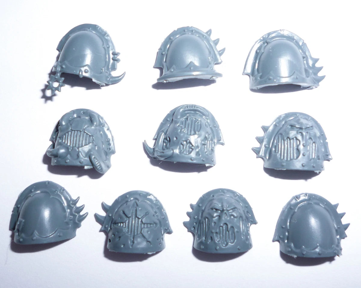 Warhammer 40K Chaos Space Marines Raptors Shoulder Pads x 10 Bits Bitz