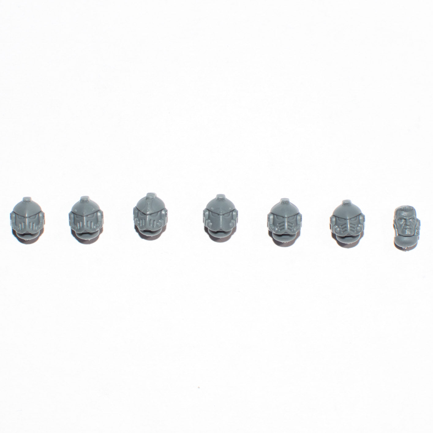 Horus Heresy Space Marines Tartaros Terminators Heads x 7 - Warhammer - Spare Part