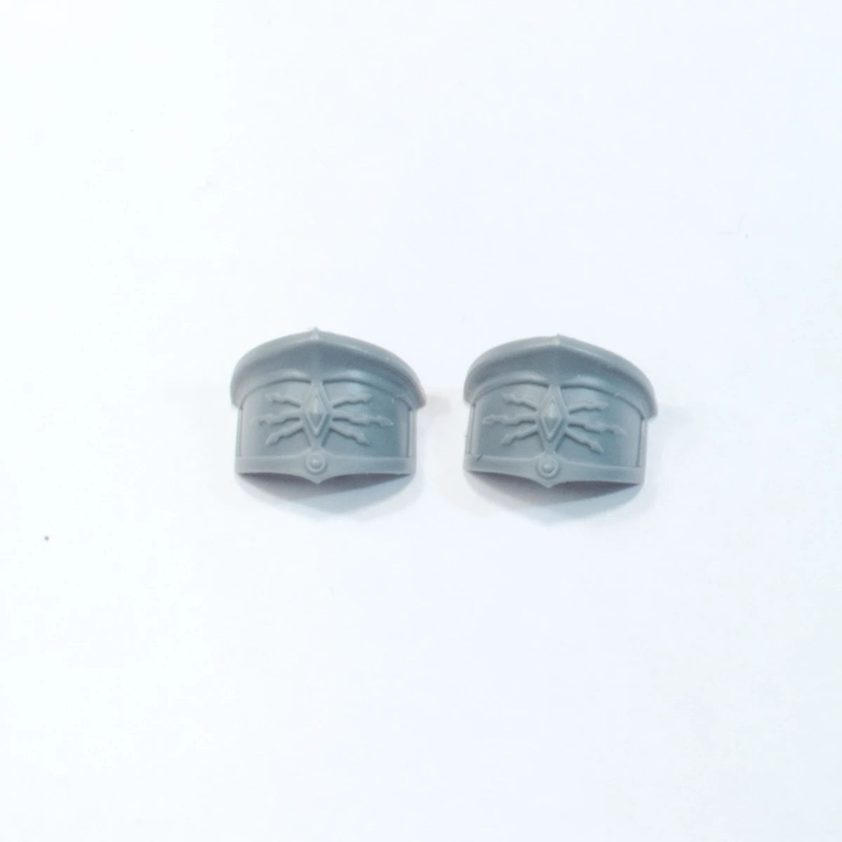 Warhammer 40K Adeptus Custodes Allarus Custodians Shoulder Pads x 2 C Bits Bitz