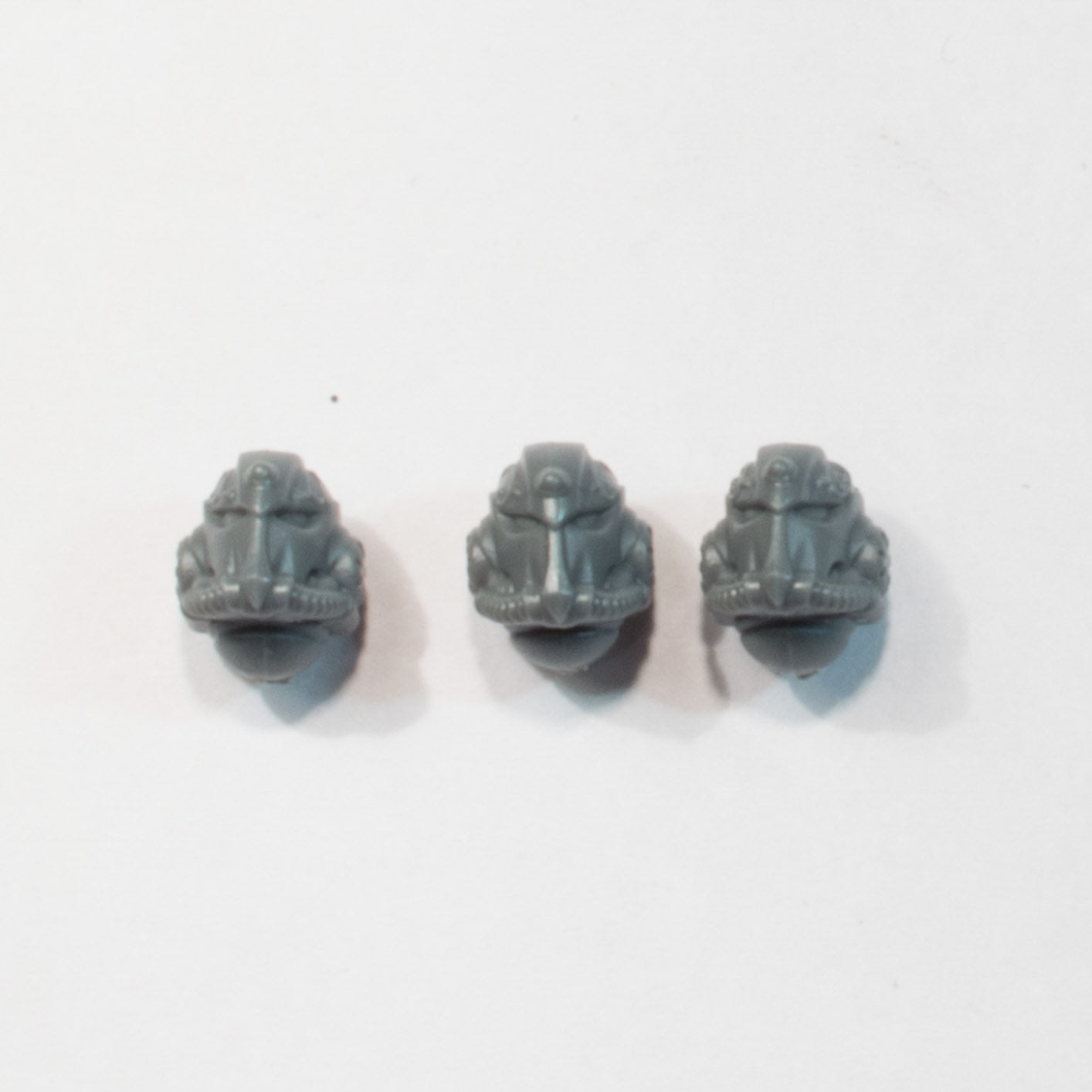Adeptus Custodes Allarus Custodians Helmets x 3 - Warhammer - Kitbash Bit