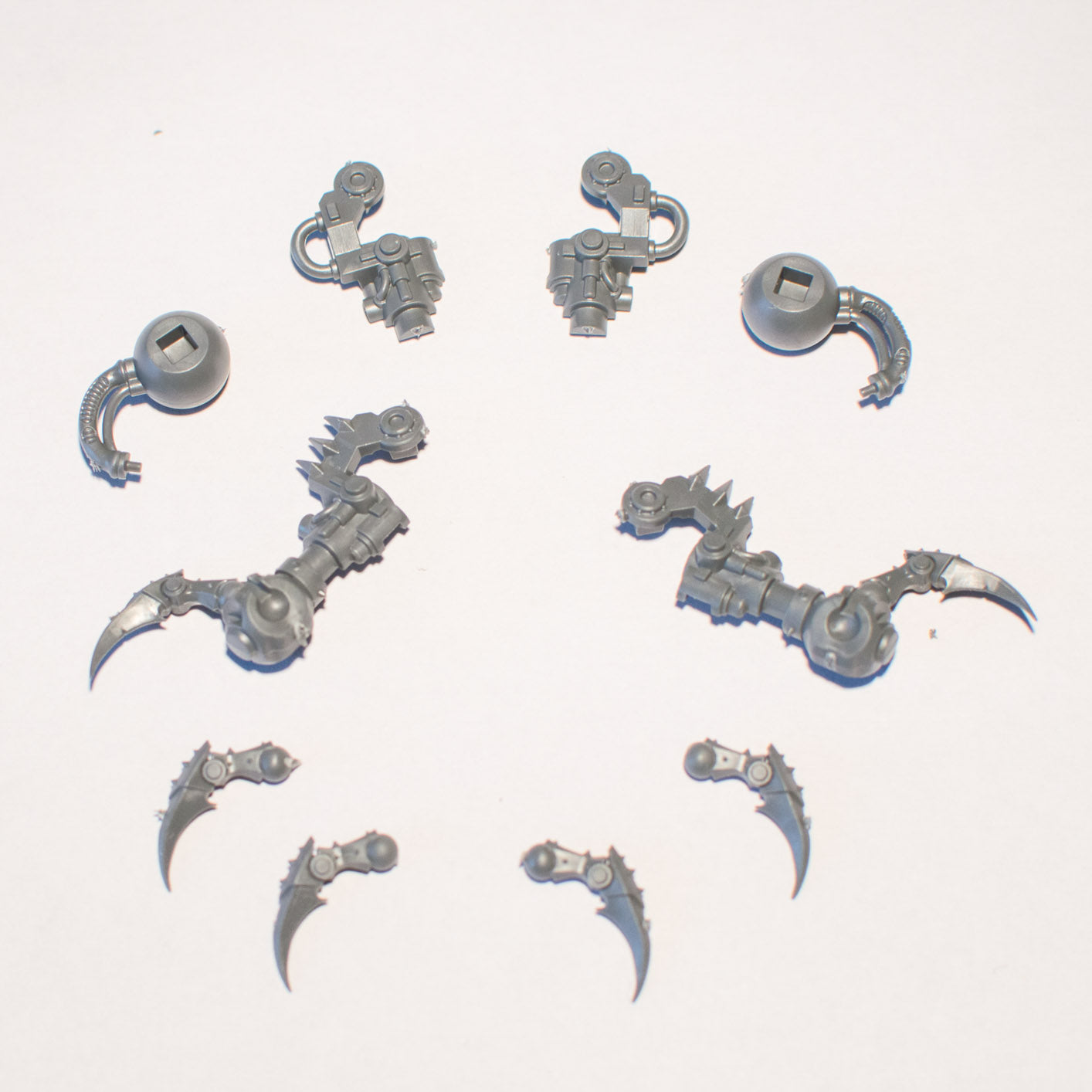 Chaos Space Marines Heldrake Left and Right Legs - Space Marines - Kitbash Bit