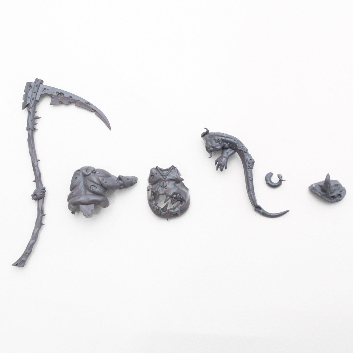 Maggotkin of Nurgle Pusgoyle Blightlords Torso and Weapon A - Age of Sigmar - Kitbash Bit