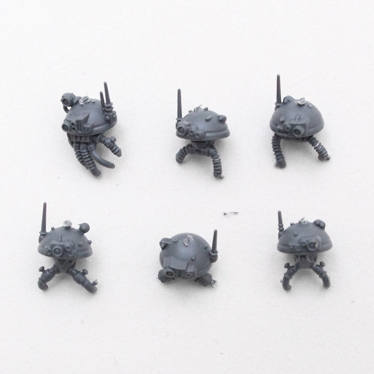 Adeptus Mechanicus Sicarians Heads A - Warhammer - Authentic Sprue