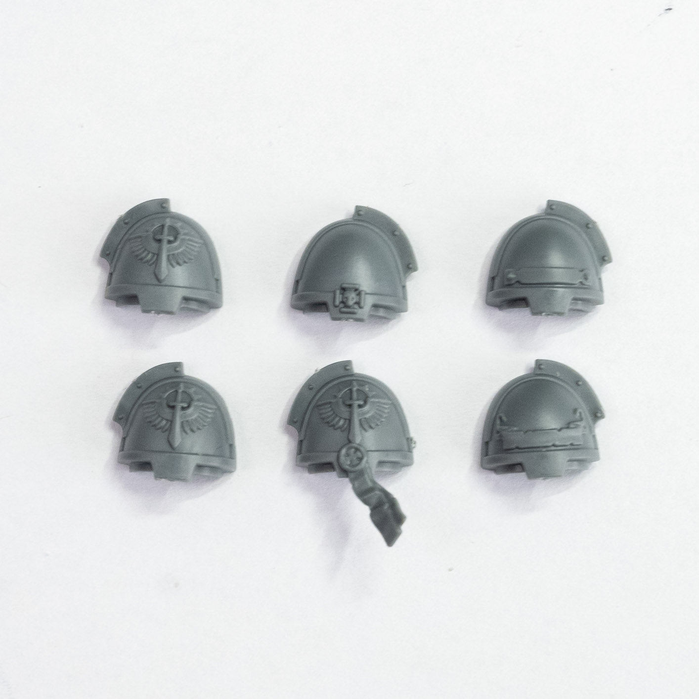 Dark Angels Inner Circle Companions Shoulder Pads x 6 - Warhammer - Kitbash Bit