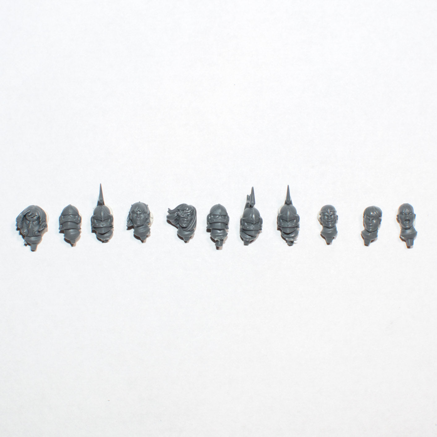 Adepta Sororitas Seraphim Squad Heads x 11 A - Warhammer - Authentic Sprue