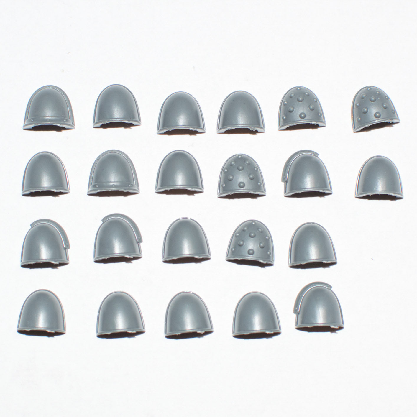 Horus Heresy Space Marines Mark IV Tactical Squad Shoulder Pads x 22 - Warhammer - Authentic Sprue