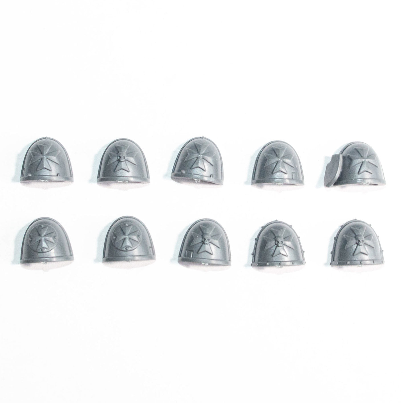 Black Templars Upgrades Shoulder Pads x 10 - Warhammer - Kitbash Bit