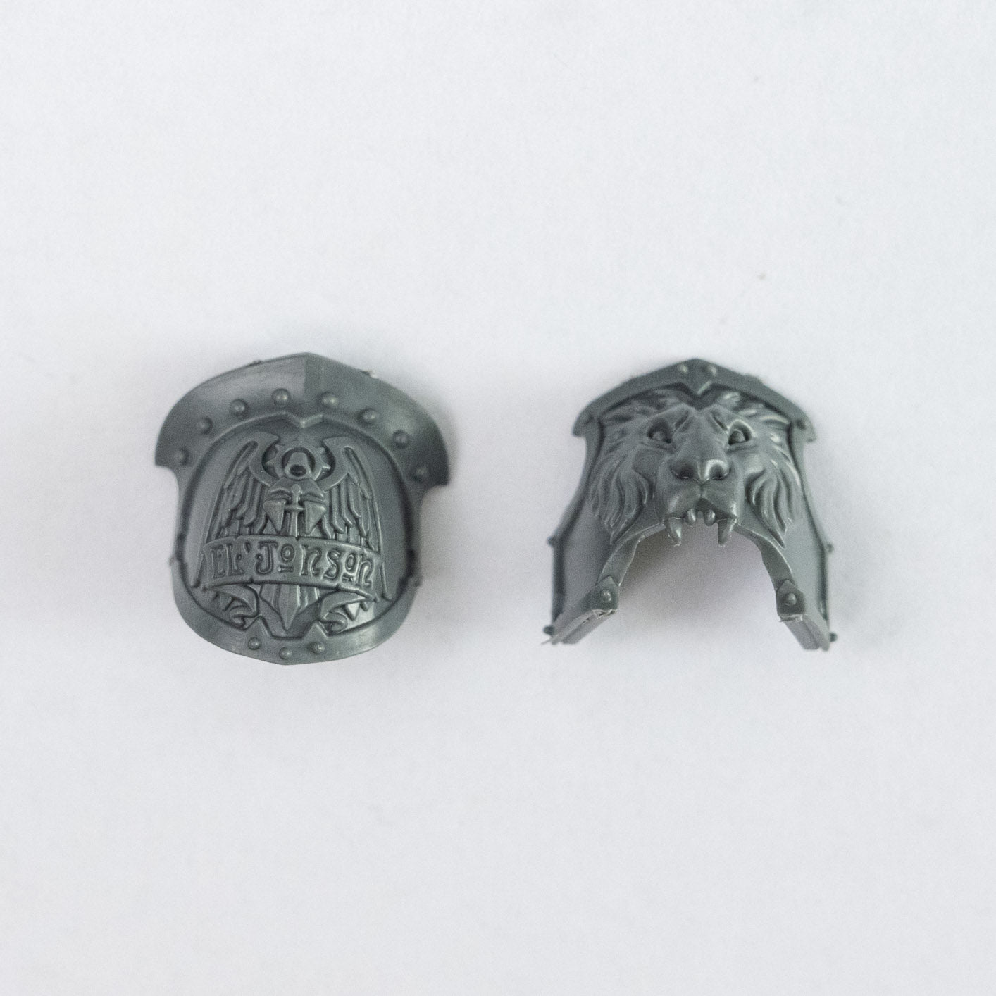 Dark Angels Lion El'Jonson Shoulder Pads - Warhammer - Kitbash Bit