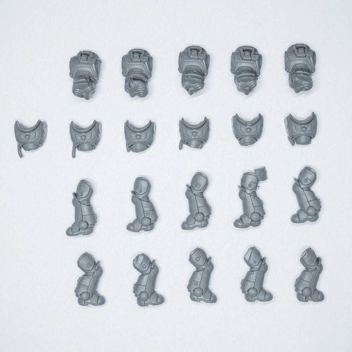 Warhammer 40K Space Marines Desolation Squad Legs and Torsos x 5 Bits Bitz