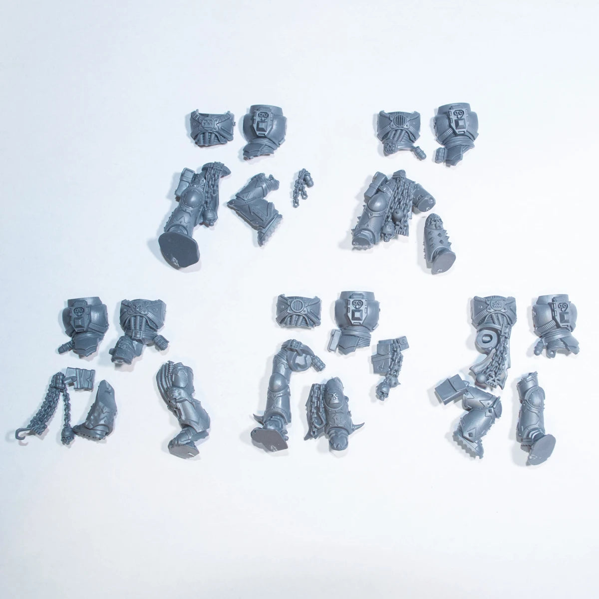 Warhammer 40K Chaos Space Marines Khorne Berzerkers Legs and Torso x 5 A Bits