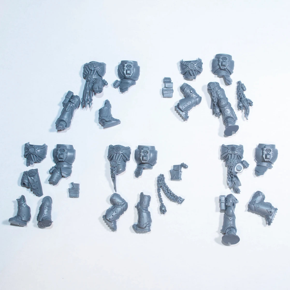 Warhammer 40K Chaos Space Marines Khorne Berzerkers Legs and Torso x 5 B Bits