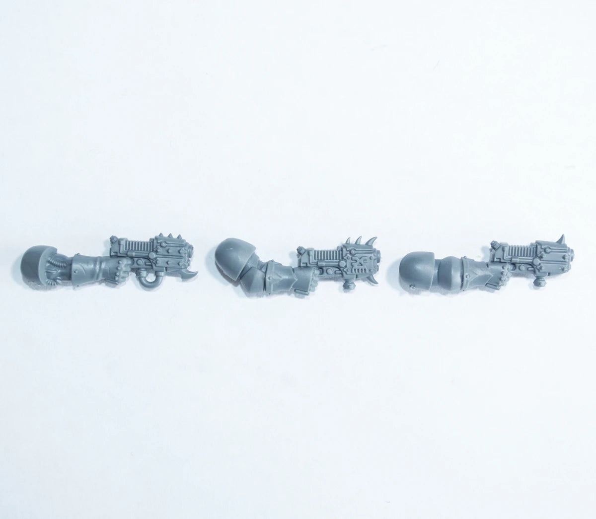 Warhammer 40K Chaos Space Marines Khorne Berzerkers Plasma Pistol x 3 Bits Bitz