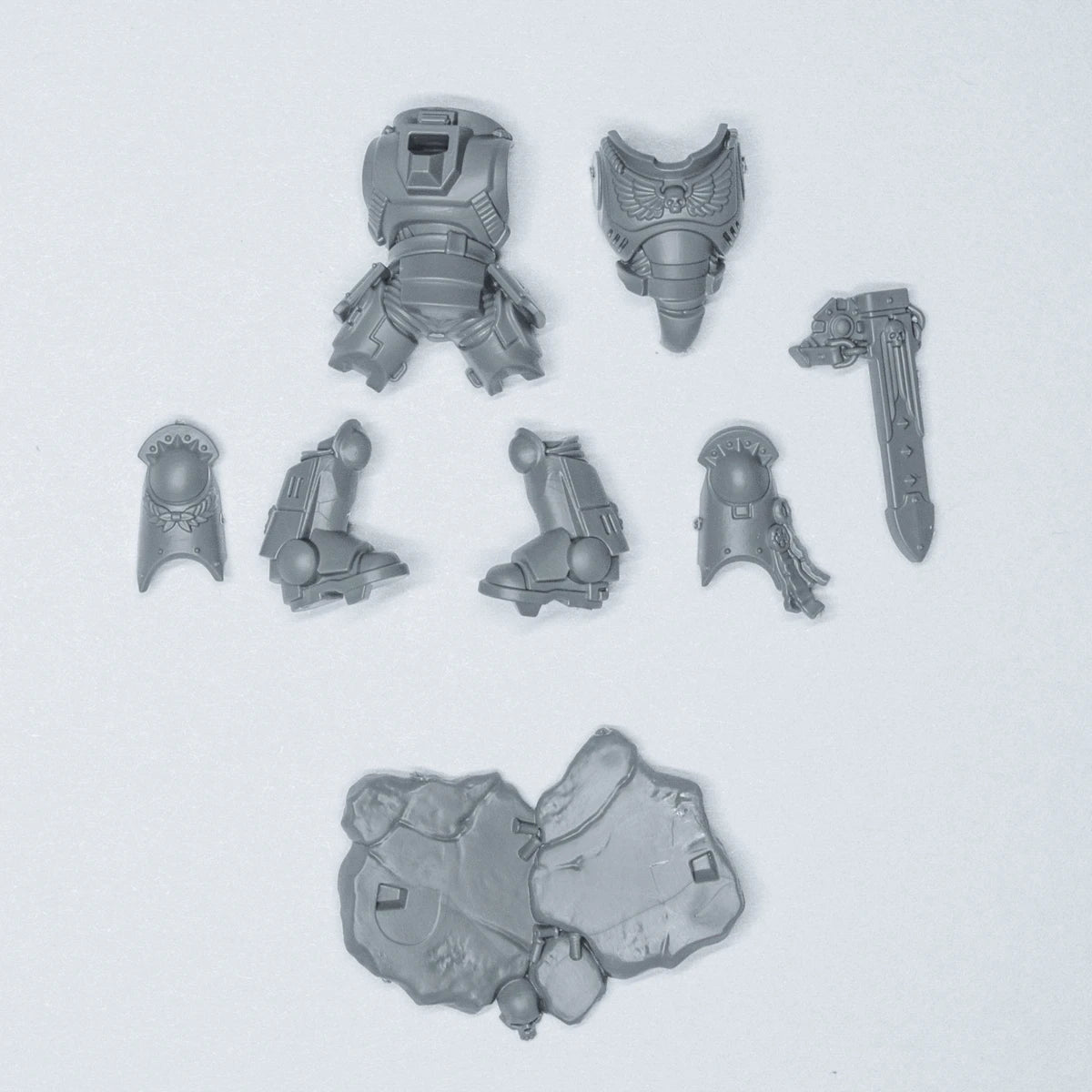 Warhammer 40K Space Marines Company Heroes Captain Legs and Torso Bits Bitz