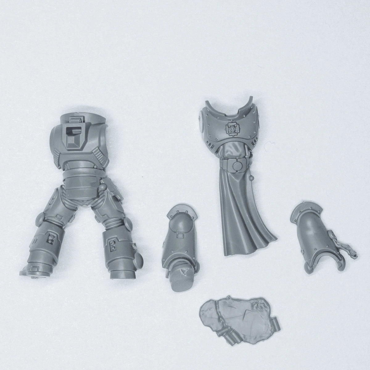 Warhammer 40K Space Marines Company Heroes Veteran Legs and Torso B Bits Bitz