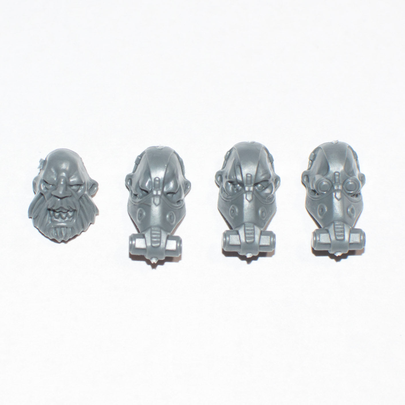 Astra Militarum Bullgryns Heads x 4 A - Astra Militarum - Authentic Sprue