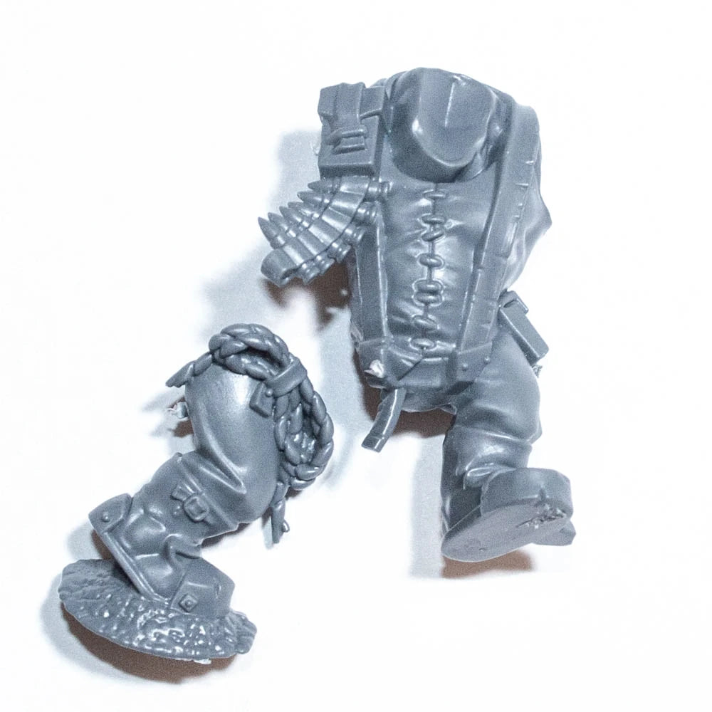 Warhammer 40K Orks Ork Kommandos Legs and Torso E Bits Bitz