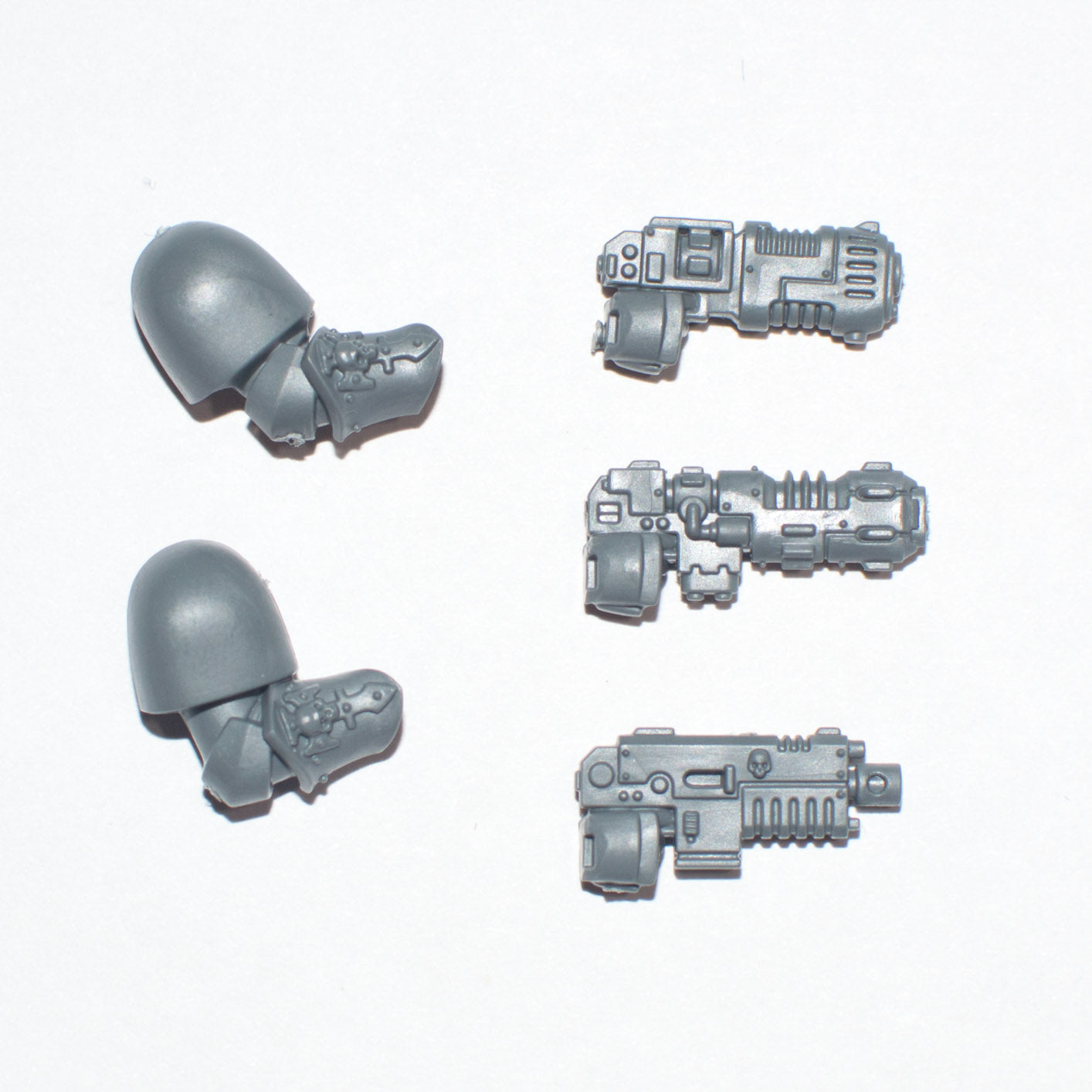 Space Marines Bladeguard Veterans Sergeant Pistols - Space Marines - Authentic Sprue