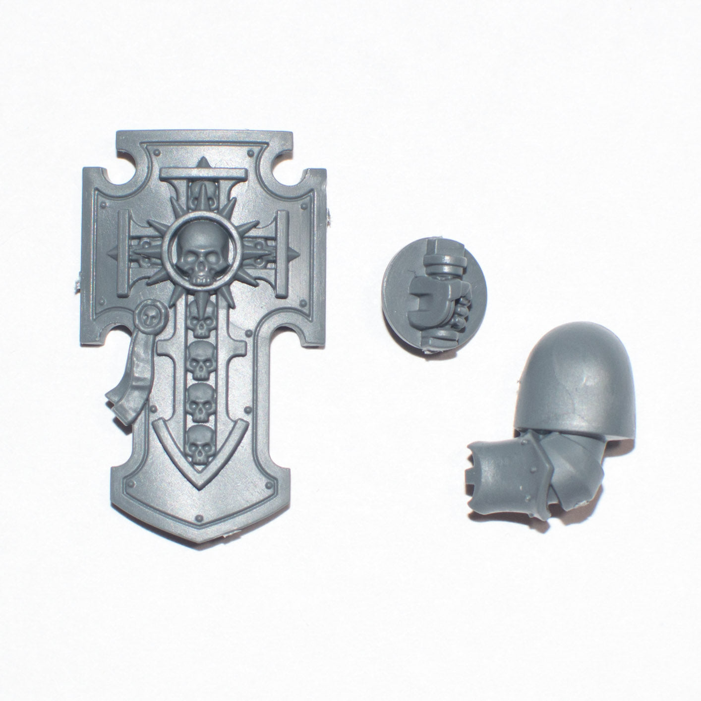 Space Marines Bladeguard Veterans Storm Shield A - Space Marines - Authentic Sprue