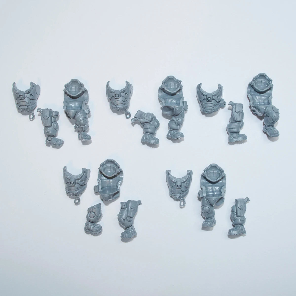 Warhammer 40K Leagues of Votann Hearthkyn Warriors Legs and Torso x 5 B Bits