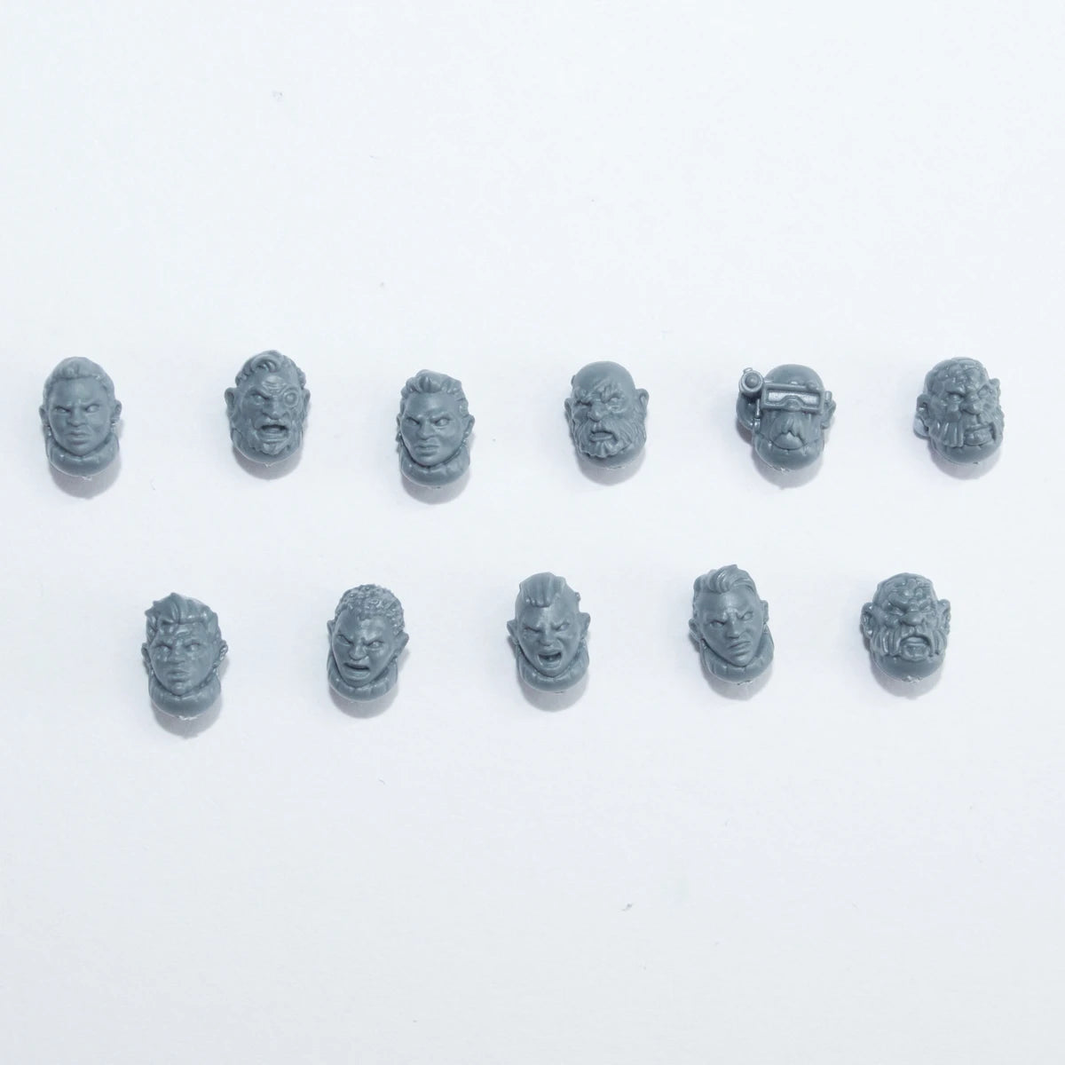 Warhammer 40K Leagues of Votann Hearthkyn Warriors Heads x 11 Bits Bitz