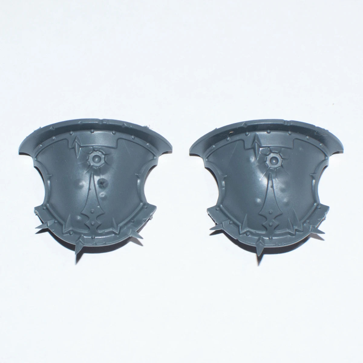 Warhammer 40K Chaos Knights War Dogs Shoulder Pads Bits Bitz