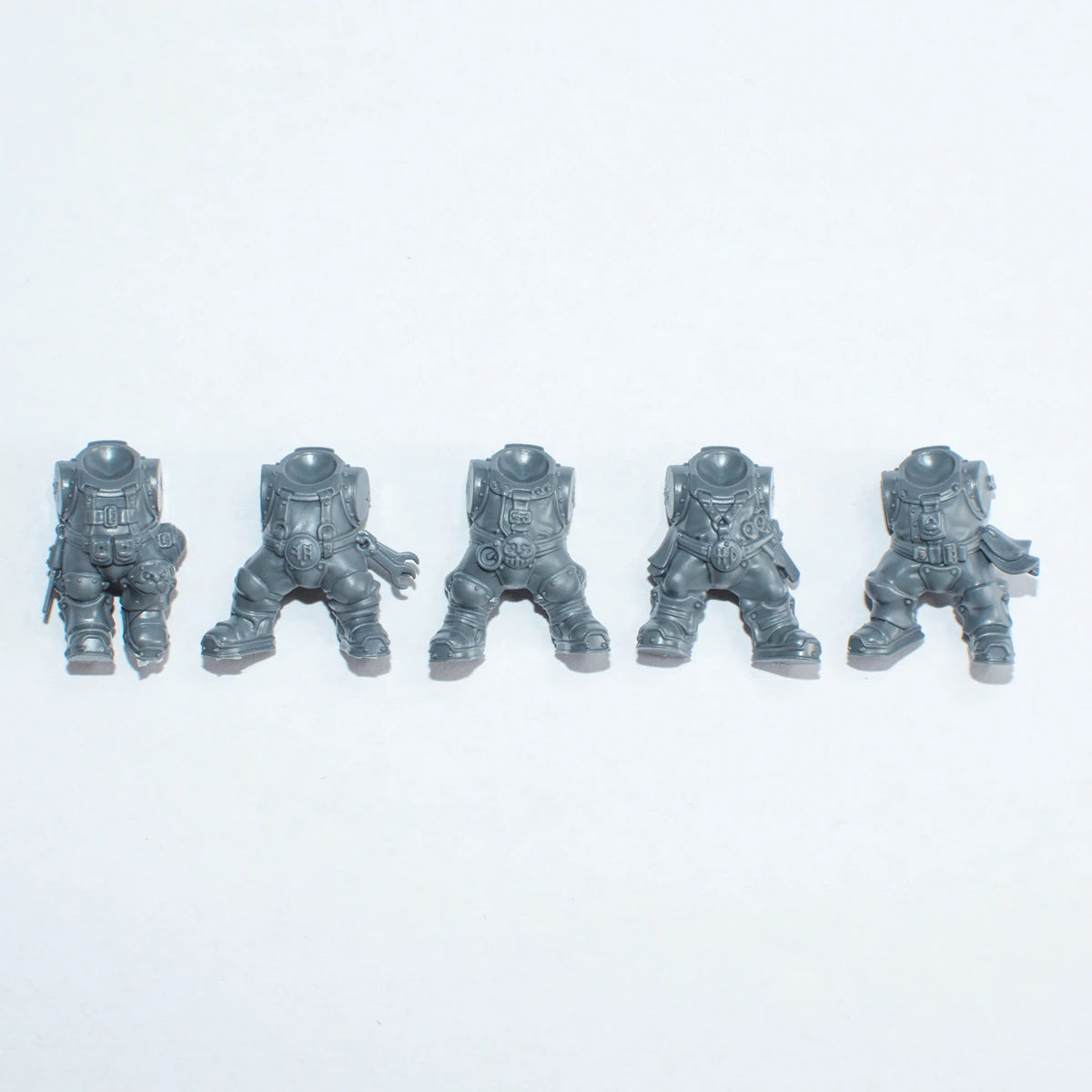 Warhammer Kharadron Overlords Arkanaut Company Legs and Torso x 5 B Bits Bitz