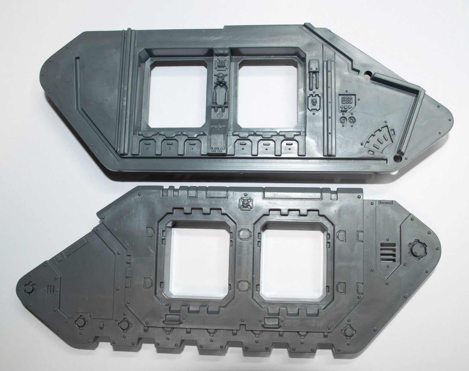 Chaos Space Marines Land Raider Left Hull - Space Marines - Conversion Part