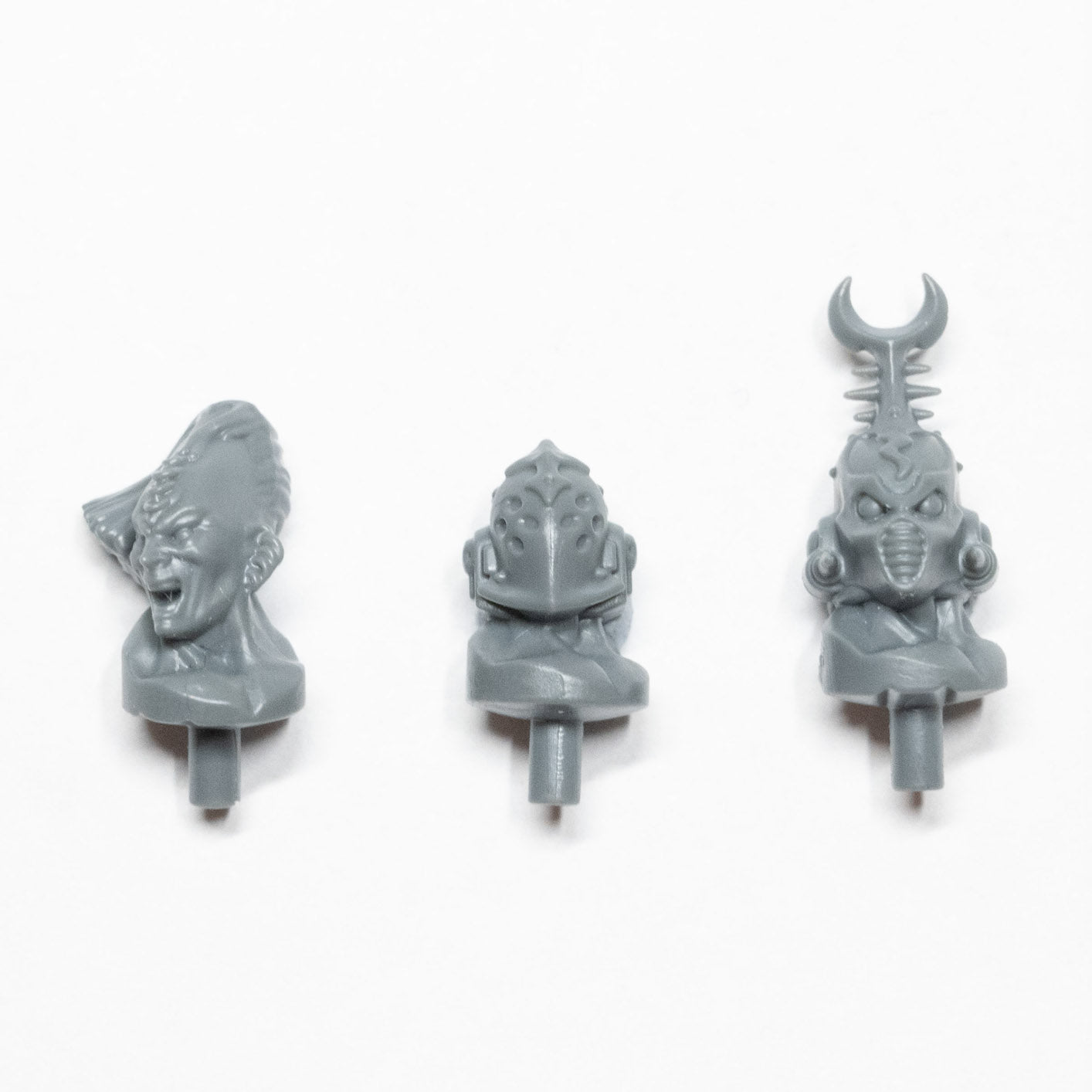 Emperors Children Flawless Blades Heads x 3 B - Warhammer - Kitbash Bit