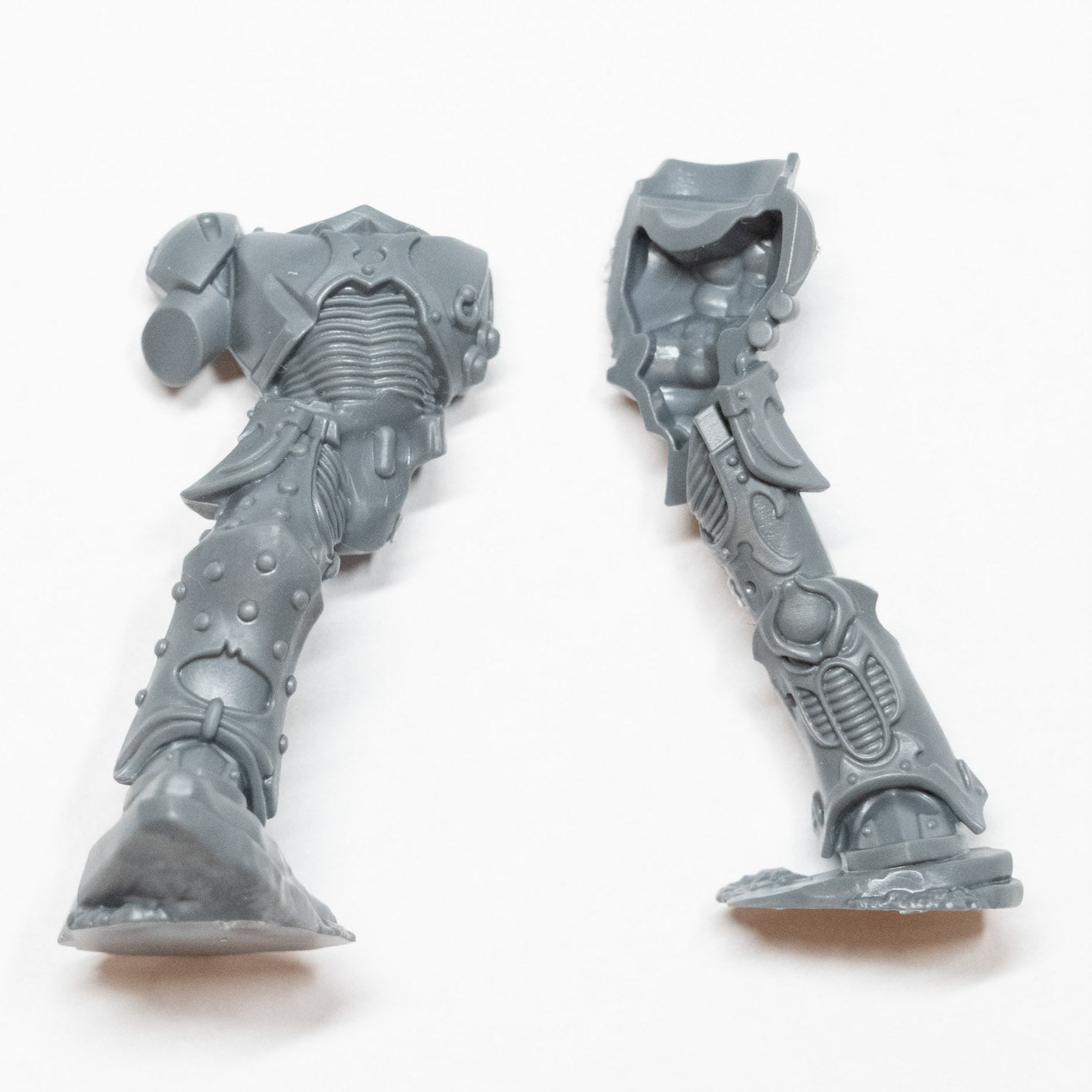 Emperors Children Lord Exultant Legs and Torso - Warhammer - Authentic Sprue