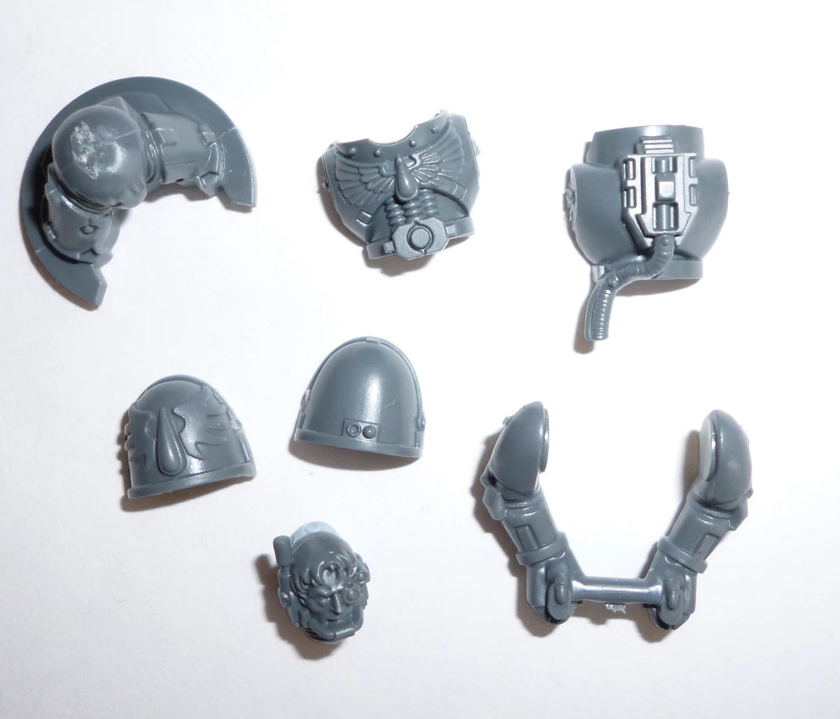 Warhammer 40K Blood Angels Baal Predator Gunner  Bits Bitz