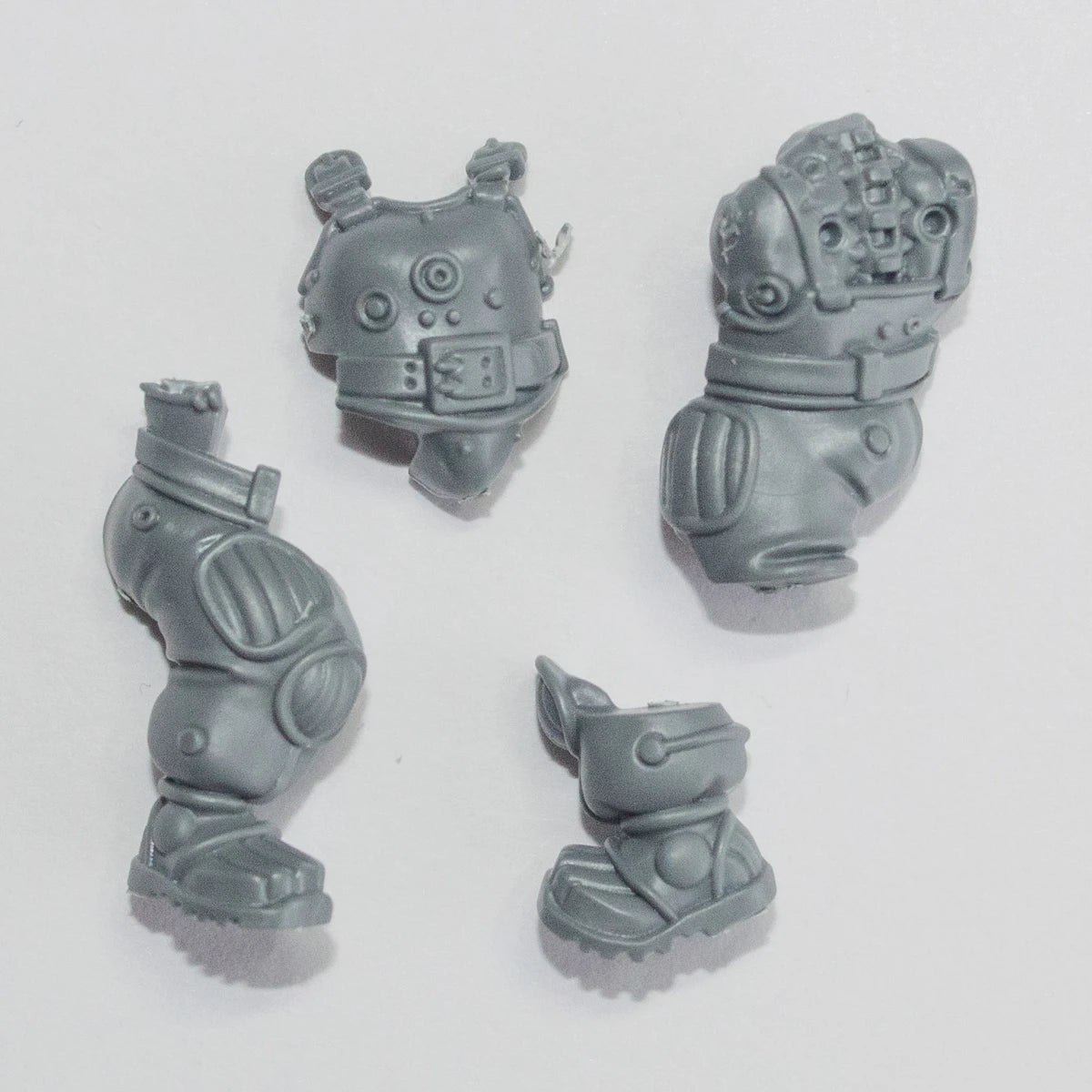 Warhammer 40K Leagues of Votann Cthonian Beserks Legs and Torso E Bits Bitz