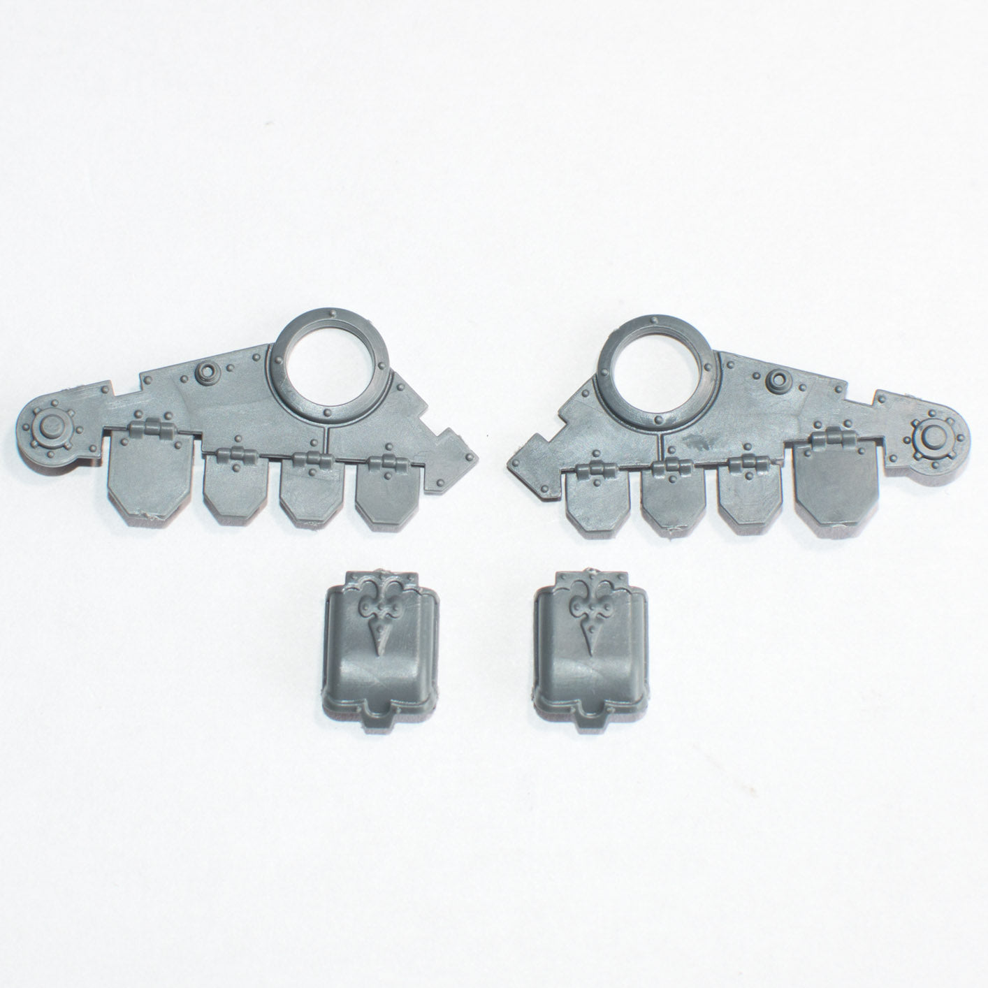 Adeptus Mechanicus Kataphron Track Armour B - Warhammer - Authentic Sprue